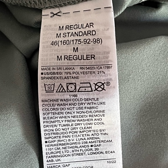 3 Piece Gap fit activewear - Picture 13 of 13